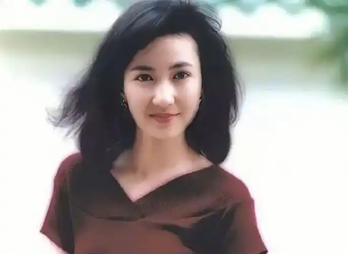 "小青"陈美琪:21岁嫁豪门,28岁终身不孕,关之琳欠她一句道歉