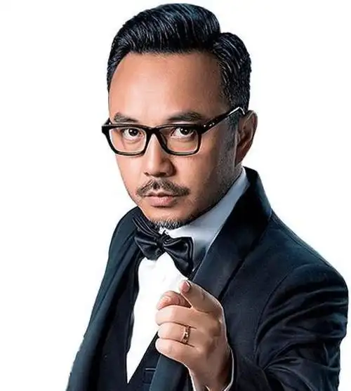 汪涵现状汪涵也老了美颜滤镜也遮不住满脸皱纹