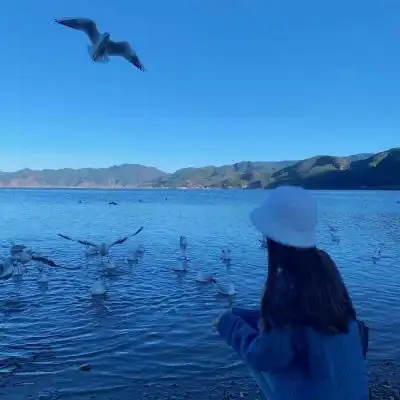 微信头像女背影唯美 长发漂亮女生微信头像