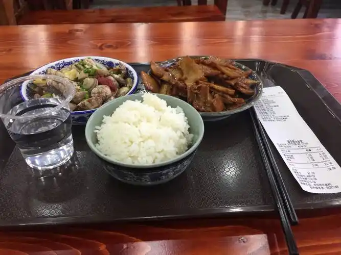 美食林】上海唛宜德大食堂餐馆,菜品好,价格合适,解决我每天吃饭问题