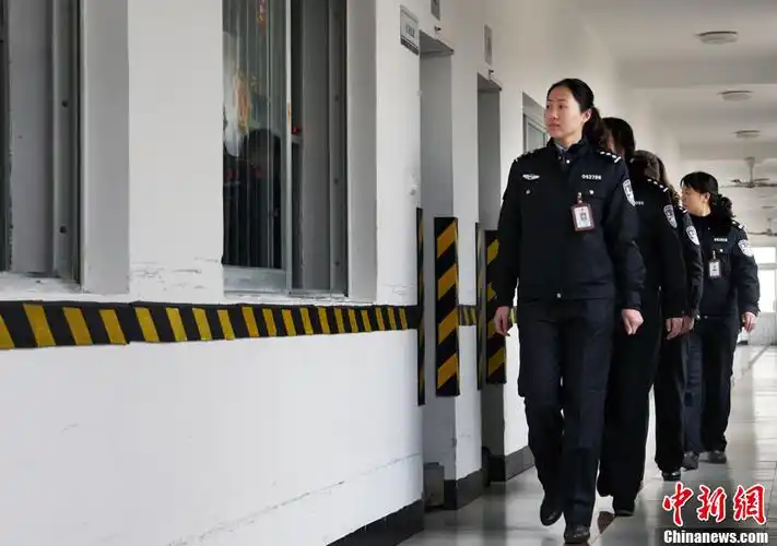 高墙下的元宵节探访烟台女子监区