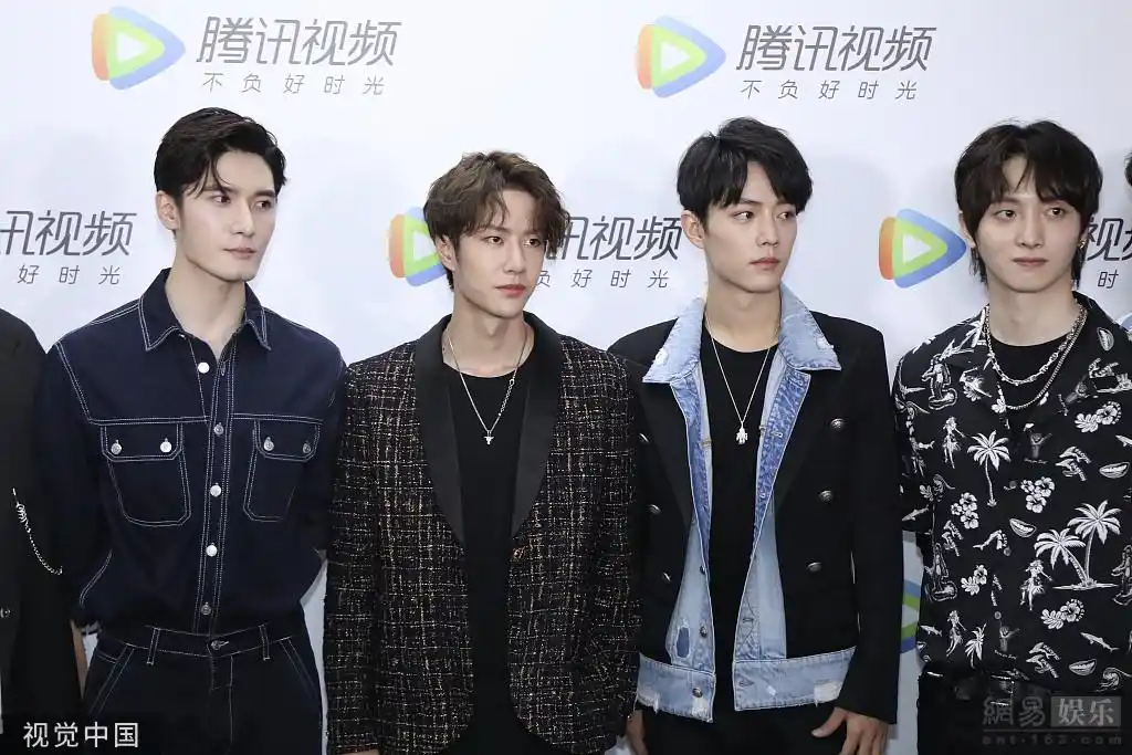 神仙合体!王一博,肖战同框凹造型官方撒糖