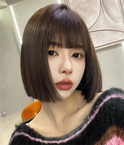 干练短直发波波头 一刀切bobo酷炫时尚_波波发型 - 美发站