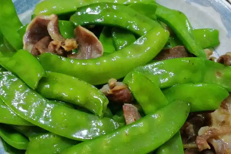 普普通通的家常菜,却充满家的温暖,这才是最好的美食!