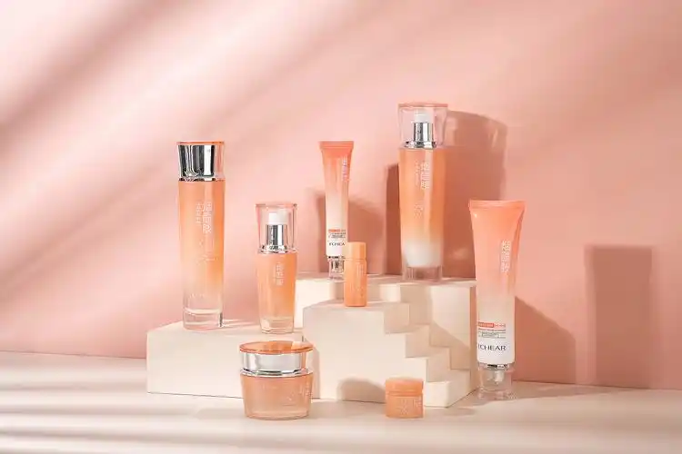 加盟费: 9万元加盟费用于提供品牌使用权,开店培训等方面的服务.