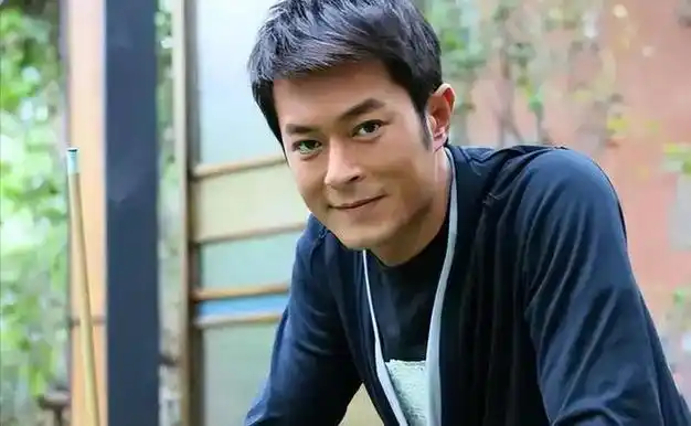 古天乐现身泰国拜四面佛送4头金象眼神上热搜王石夫妇也在