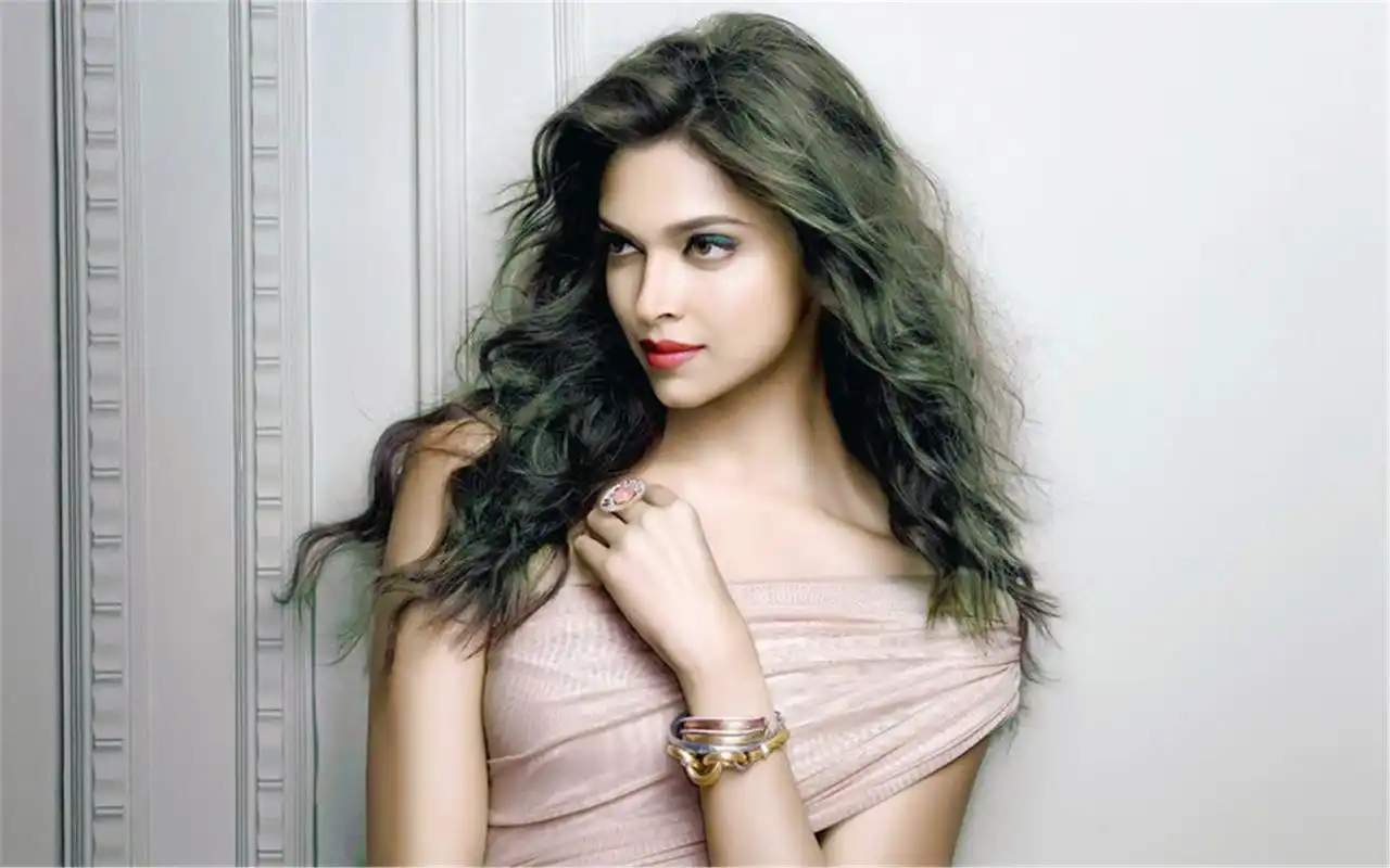 唯美女孩桌面锁屏壁纸