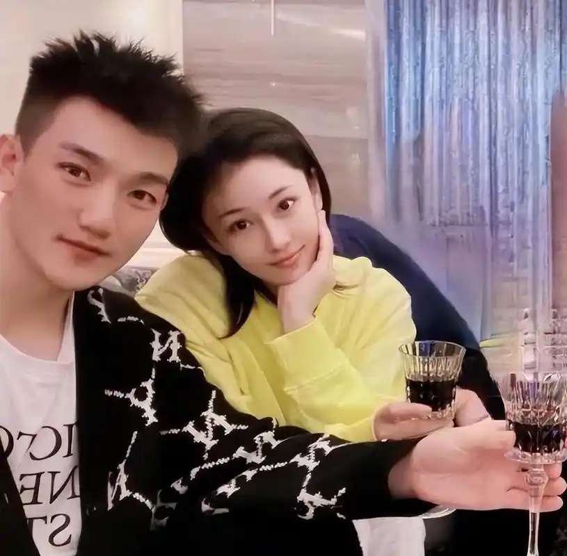 回顾种菜女神张馨予嫁给何捷才明白双向奔赴的爱情有多甜