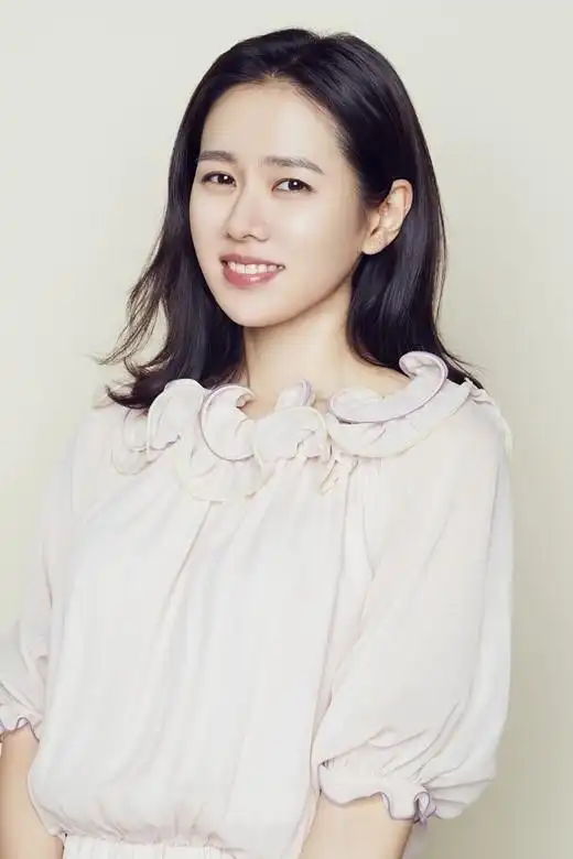 组图:孙艺珍受访气质温柔优雅 眼睛里有光_高清图集_新浪网