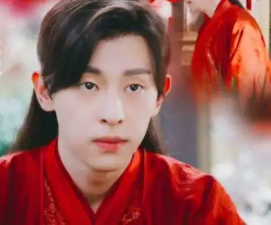 本以为肖战穿红衣古装够帅了,直到看到王一博:是我孤陋寡闻了