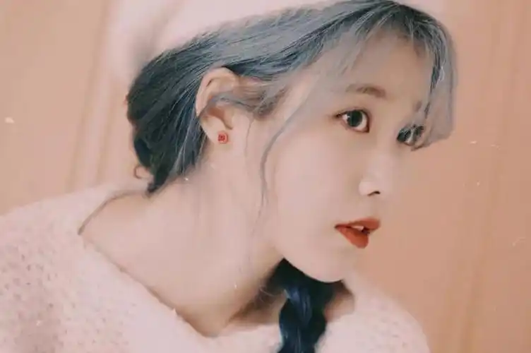 iu李知恩  #iu  #高清壁纸  #李知恩  #小红书成长助手@小红书创作