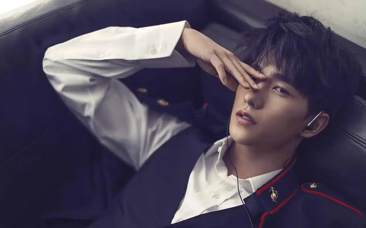 杨洋帅气养眼图片桌面壁纸