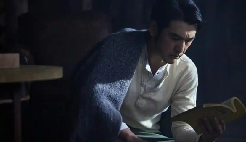 47岁金城武罕见露面,短发示人帅气依旧