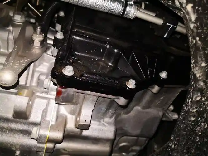 全新君威9at变速箱油封漏油