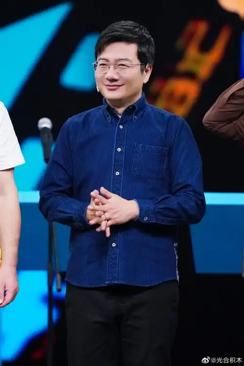 王牌对王牌##姜广涛用笑声跨越六个年龄段