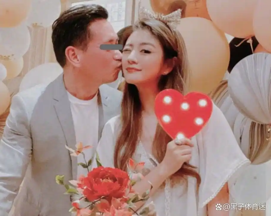 台媒曝安以轩太绝情!富豪老公陈荣炼入狱后,从没探监过一次