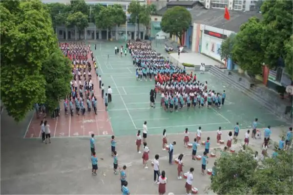 9桂林市卓然小学