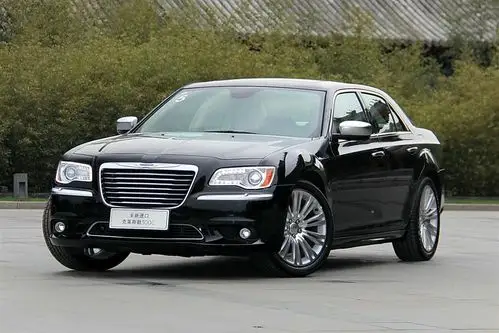 克莱斯勒300c前45度(向左)