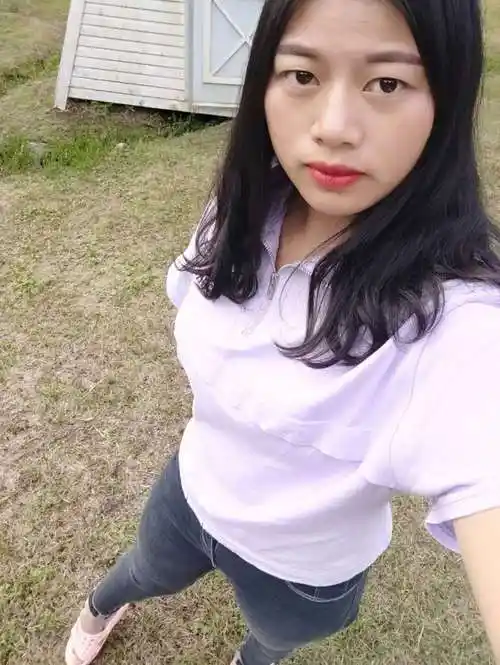 30岁离异女征婚照片(id:4122836)_福建厦门征婚交友_我主良缘网