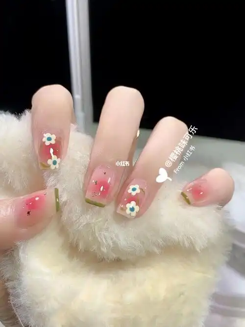 夏日小清新腮红法式小花花美甲78