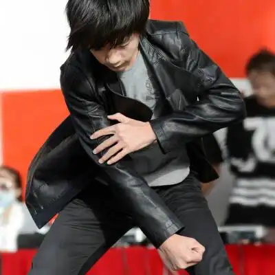 tfboys易烊千玺 初识你 北京欢乐谷舞蹈比赛(中枪舞)