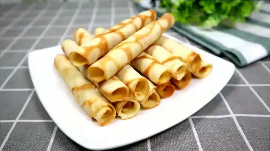 香酥脆卷!好吃易做的自制蛋卷!