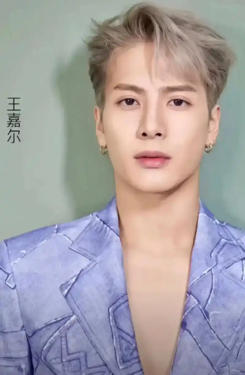 王嘉尔同款发型  这个系列应该算成功的吧 #旧照#末班车 - 抖音