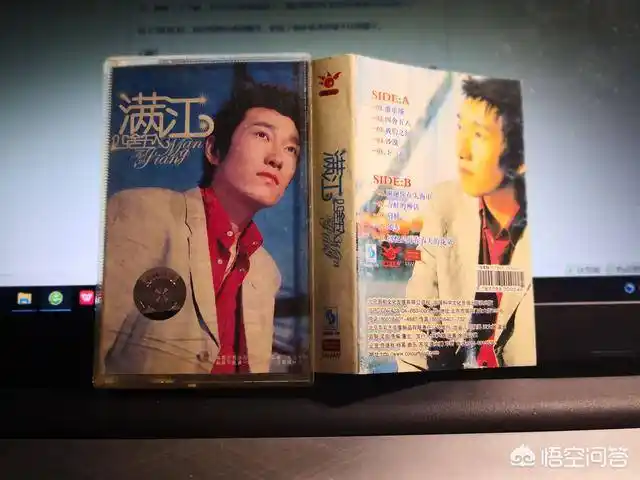 《裙角飞扬》《恋爱中的城市》《奇迹》《最爱》《肩膀》《我们之间》