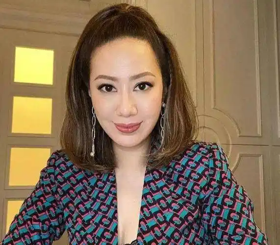 她与甄子丹分手后发现有喜,孩子取名很有意思,网友表示有怨气啊_前妻