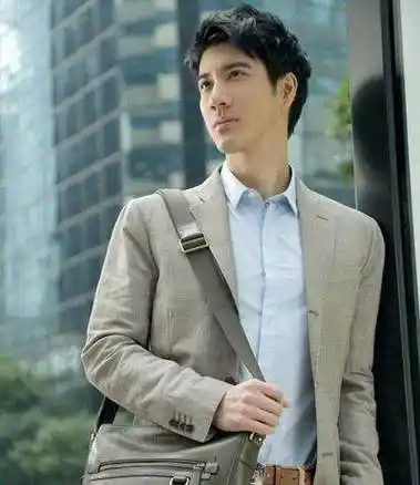 王力宏的这几款造型,时尚又潮流,还特别帅气!