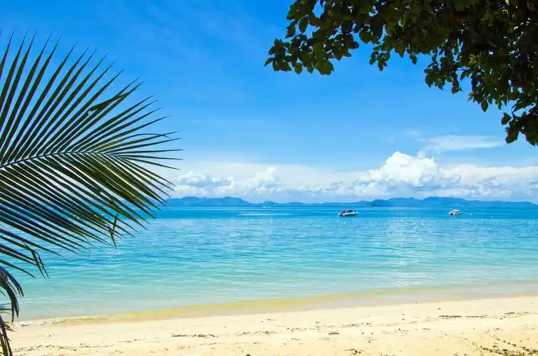 美丽的海滨风光图片1080x1920分辨率查看