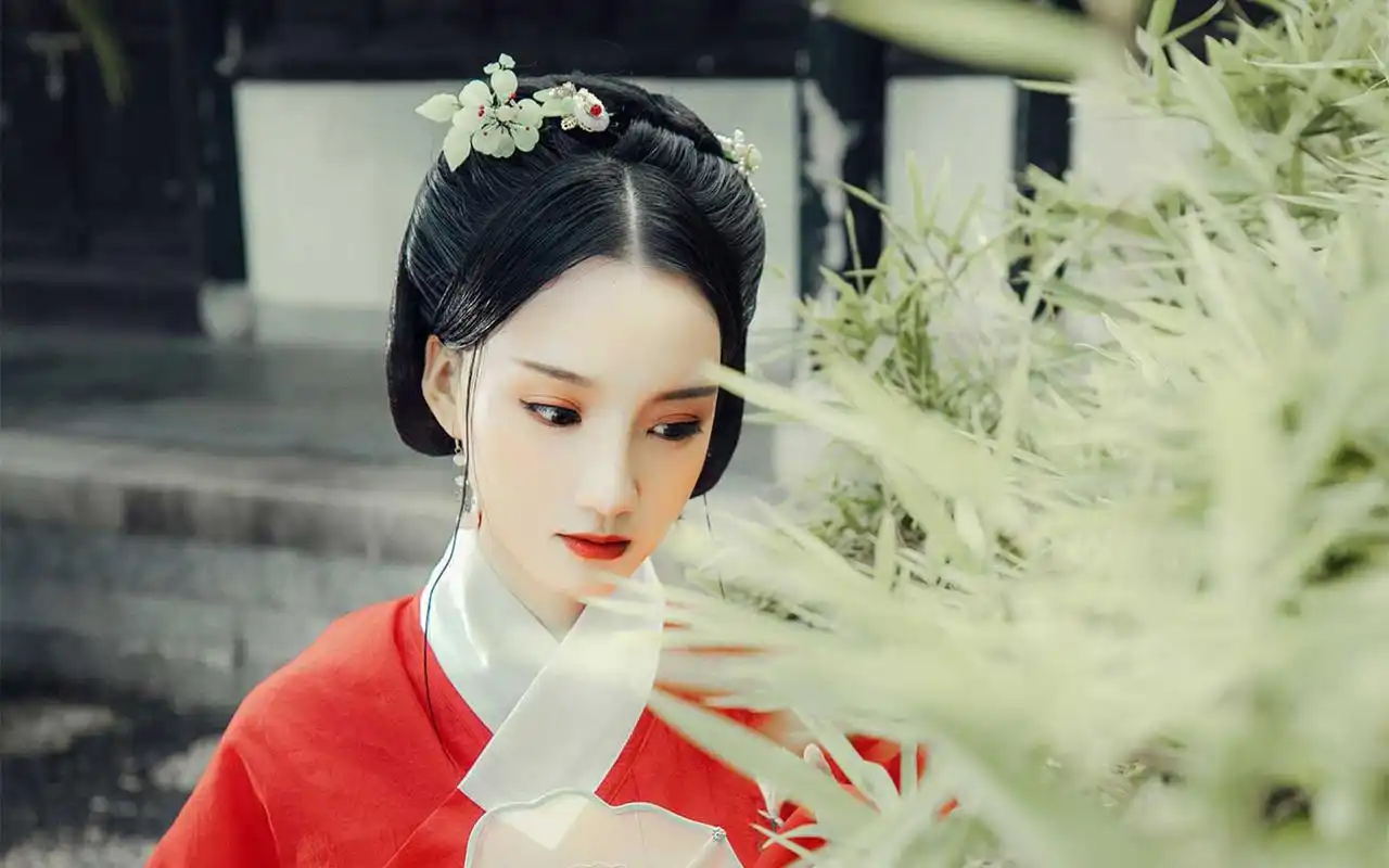 唯美古装美女迷人高清桌面壁纸