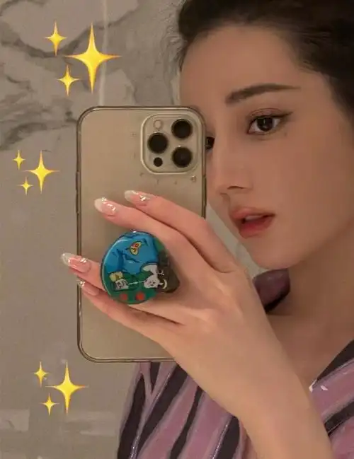 迪丽热巴有多少手机壳