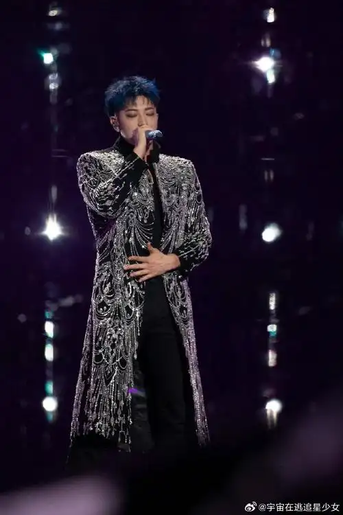 黄子韬全开麦实力##黄子韬没有技巧就是硬帅##李一桐 蜈蚣