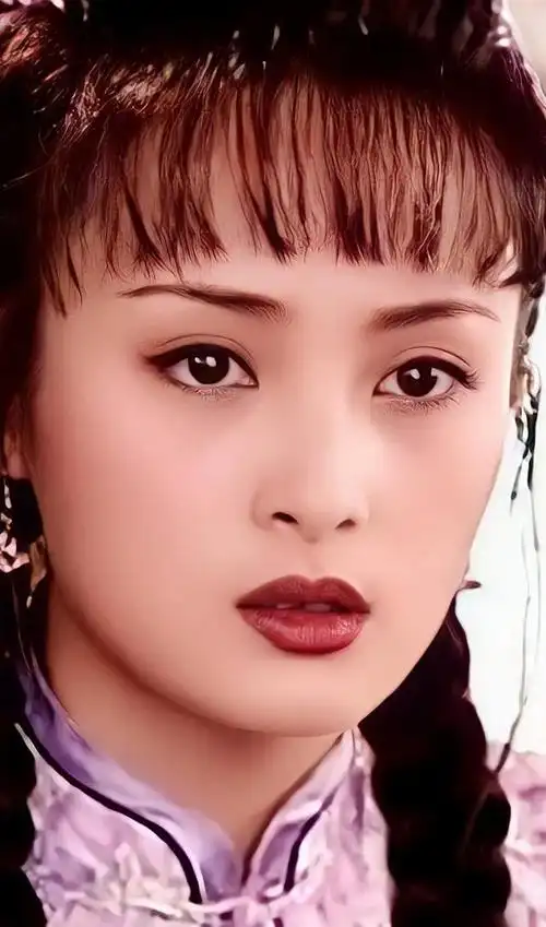 绝美壁纸年轻时的蒋勤勤有多美