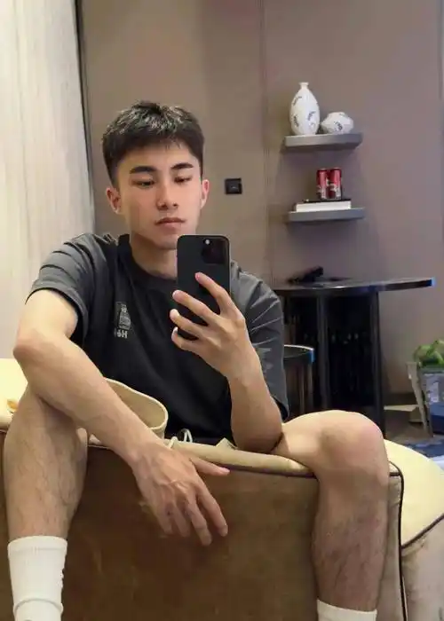 自然碎盖 |男生帅到掉渣的发型_cm_长度_头发