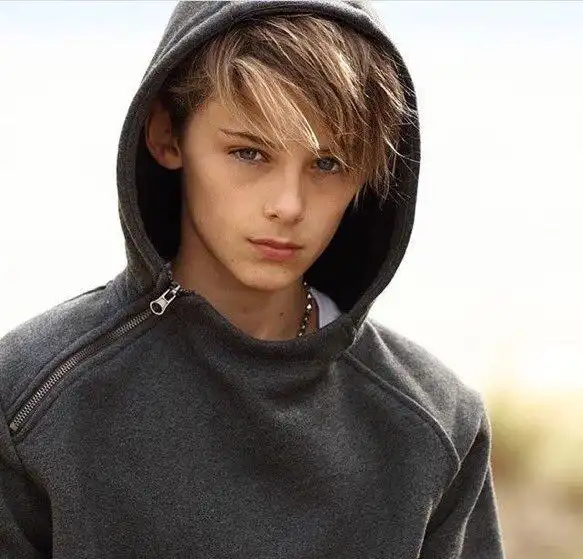 13岁澳洲正太被赞"世界最帅"