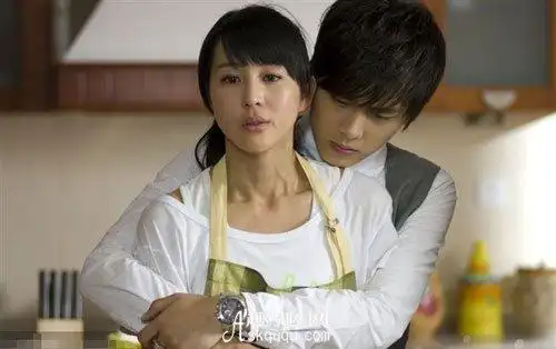 《幸福最晴天》里的张钧甯和李易峰