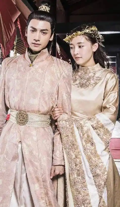 罗云熙凭借何以琛圈粉,润玉大火,如今却因新剧被吐