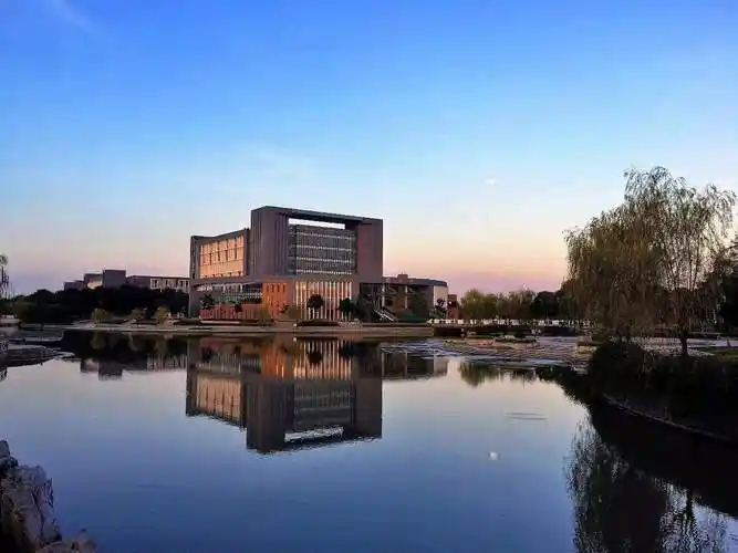 盐城师范学院好不好?是几本?在当地认可度高吗?学费多少?