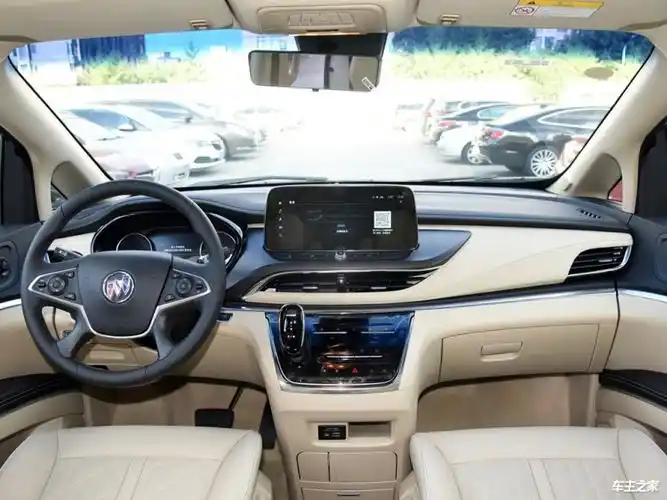 别克gl8内饰个性化定制奢华的内饰舒适性也好