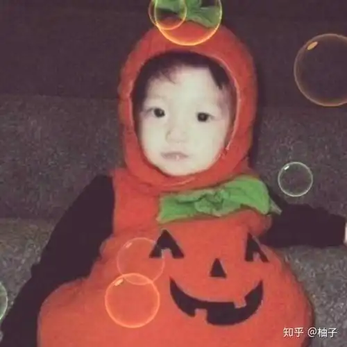 果断是小时候的啵啵啊 既可以说是你男朋友小时候的照片,也可以说是