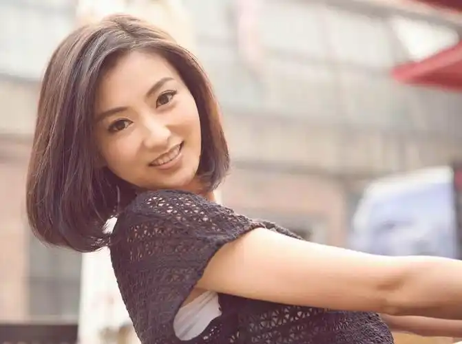 有关于斓曦的性感图片,"沈眉庄"斓曦身材发福原因解密