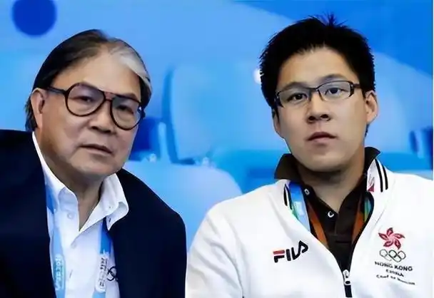 霍启刚大婚12年霍家将再迎喜事,霍启仁求婚成功,新媳神似朱玲玲