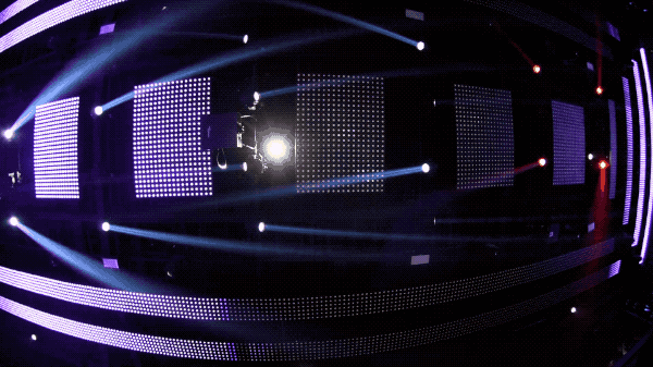 魔都全新3000㎡电音帝国!4d全息投影,12米超长吧台壕气来袭!