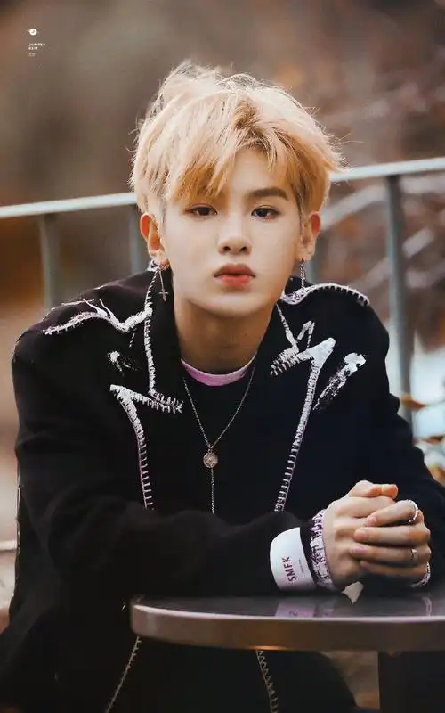 黄明昊壁纸第二十二弹