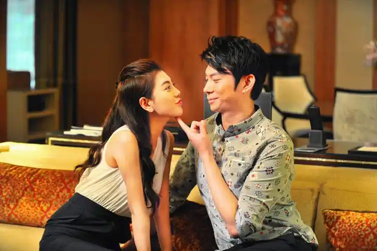 《玛格丽特的春天》首映 艾伦赵文琪等主演到场_华语_电影网_1905.com