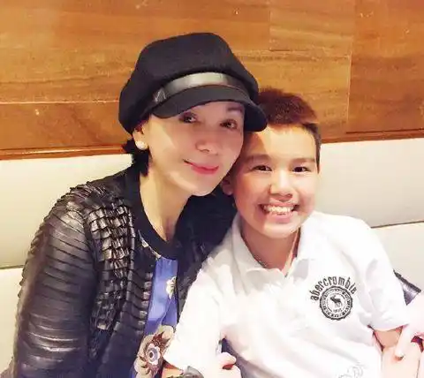 宁静儿子王琳儿子差别不是一般地大