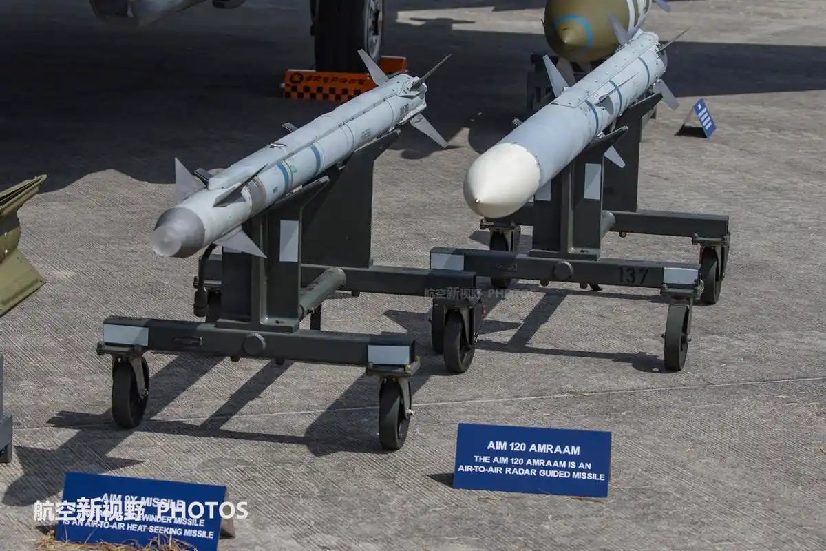 原创只要腻子抹得厚,战斗机也能成为艺术品,东南亚最强军机名不虚传