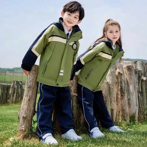 小学生冲锋校服秋冬冬装英伦风儿童运动班服防风校服
